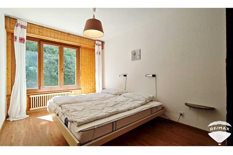 Appartement de 2,5 pièces avec piscine et un grand carnotzet (9)