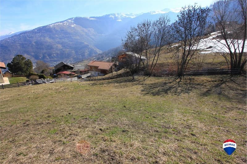 Terrain à construire en zone H 30.(H 40) (5)