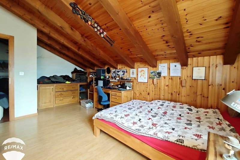 Villa-chalet de 6 pièces avec mezzanine et un studio (5)