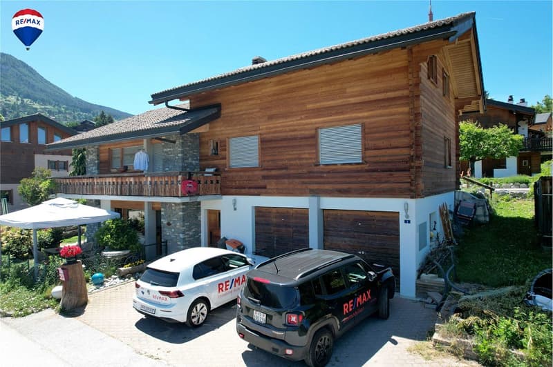 Villa-chalet de 6 pièces avec mezzanine et un studio (2)