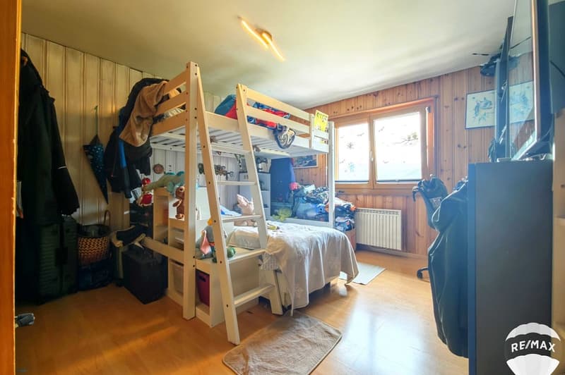 Villa-chalet de 6 pièces avec mezzanine et un studio (7)