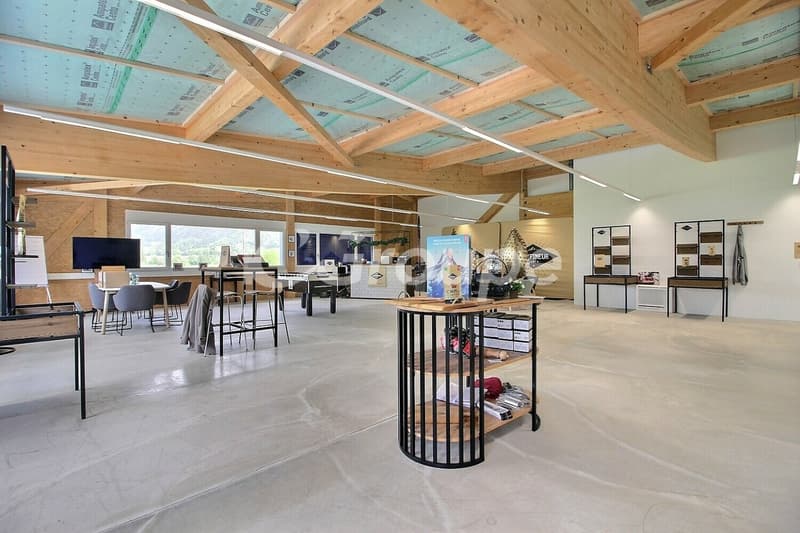 Nouvel halle commercial à louer sur la Route de la Californie 46. (3)