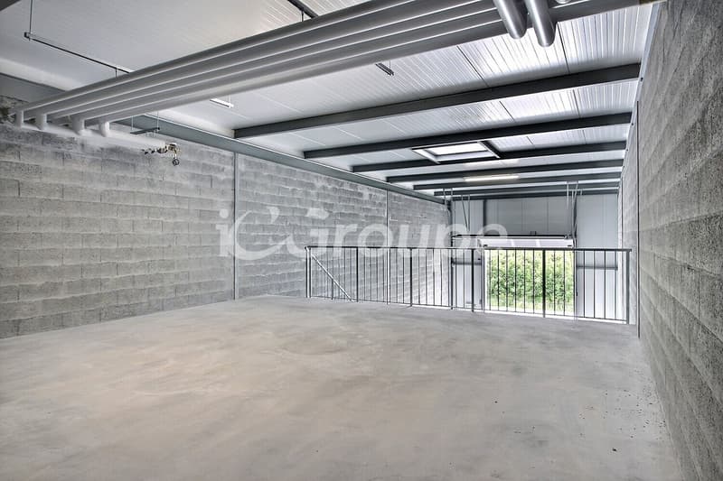 Grands box de stockage - 179 m²/ atelier à Saxon | Disponibles dès maintenant (7)