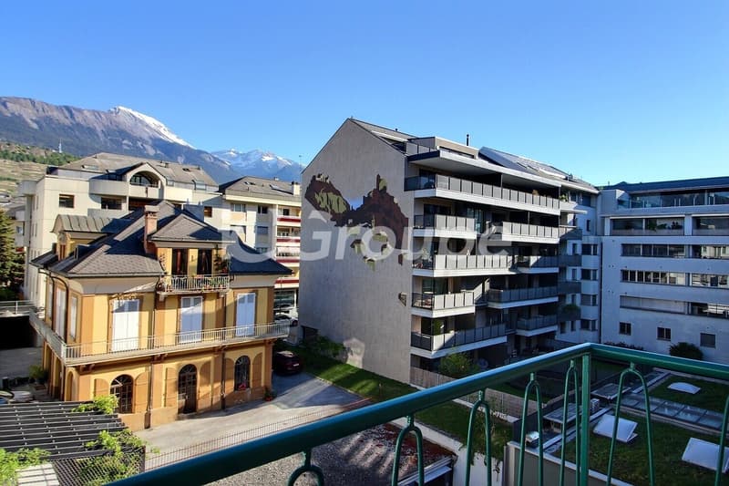 Appartement de 2.5 pièces rénové pour location à Sion. (2)