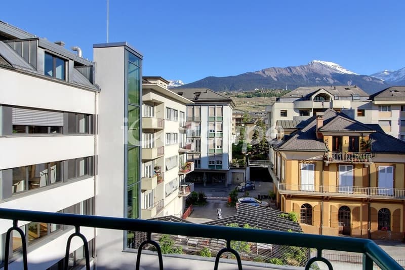 Appartement de 2.5 pièces rénové pour location à Sion. (5)