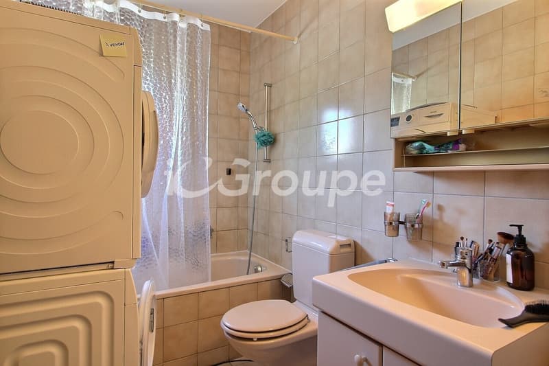 Appartement de 3.5 pièces au rez-de-chaussée dans un quartier calme. (6)
