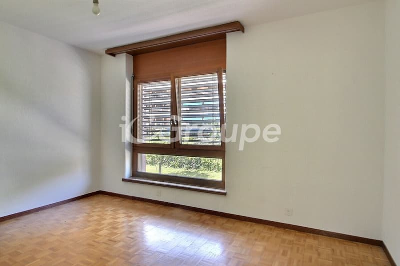 Appartement de 3.5 pièces au rez-de-chaussée dans un quartier calme. (4)
