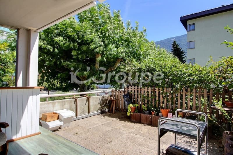 Appartement de 3.5 pièces au rez-de-chaussée dans un quartier calme. (8)
