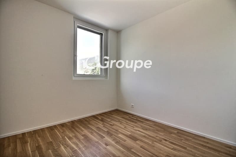 Splendide attique 4.5 pièces à louer à Uvrier (4)