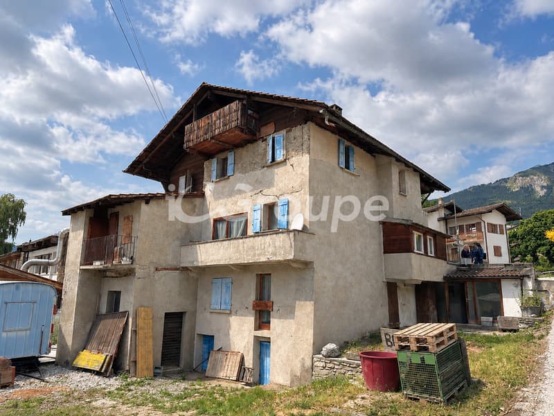 Maison villageoise à rénover à Champlan (Grimisuat) (1)