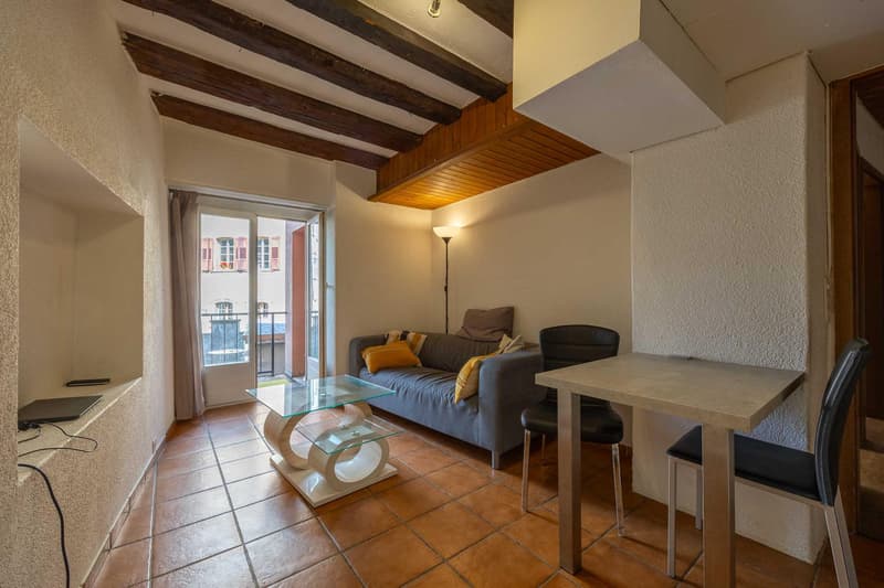 Restaurant réputé au coeur de la vieille ville - vente avec les murs (7)