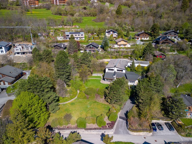 Somptueuse propriété dans un havre de verdure et de paix (9)