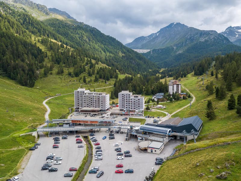 Magnifique appartement rénové avec grandes terrasses ski IN/OUT (4)