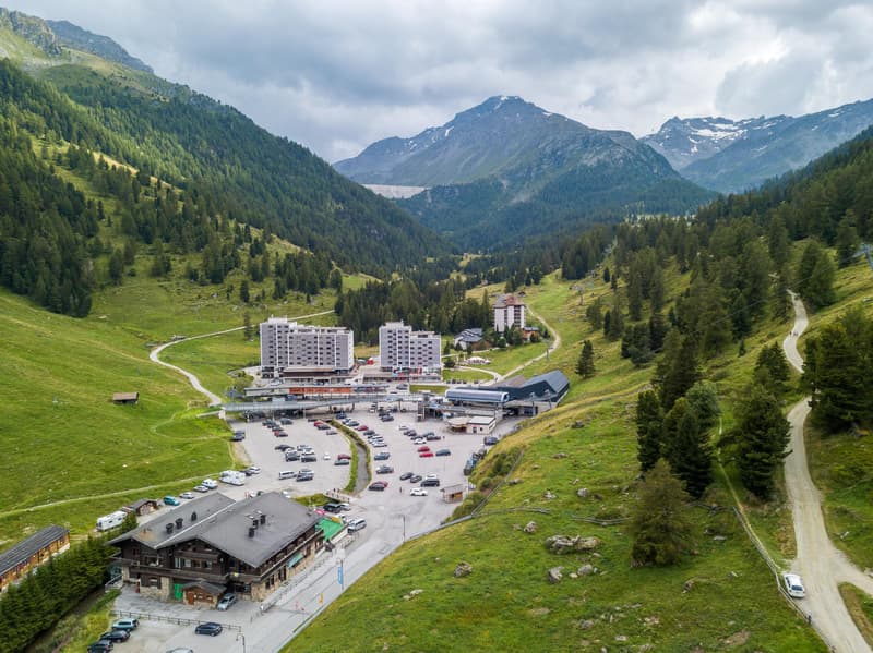 Magnifique appartement rénové avec grandes terrasses ski IN/OUT (11)