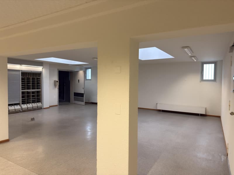 Local commercial atypique de 100 m² au coeur d'Ovronnaz (4)