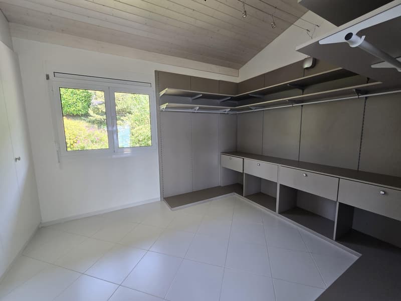 Superbe appartement avec terrasse et vue sur le lac (5)