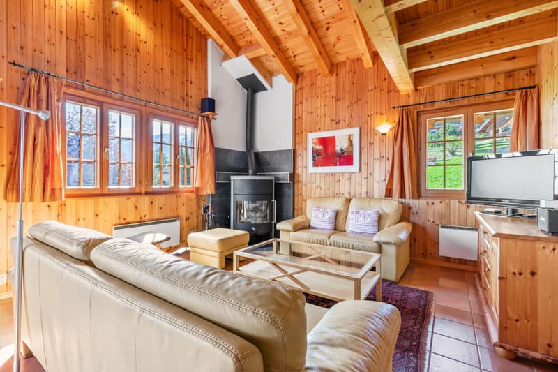 Magnifique chalet en madrier au calme - situation exceptionnelle (5)