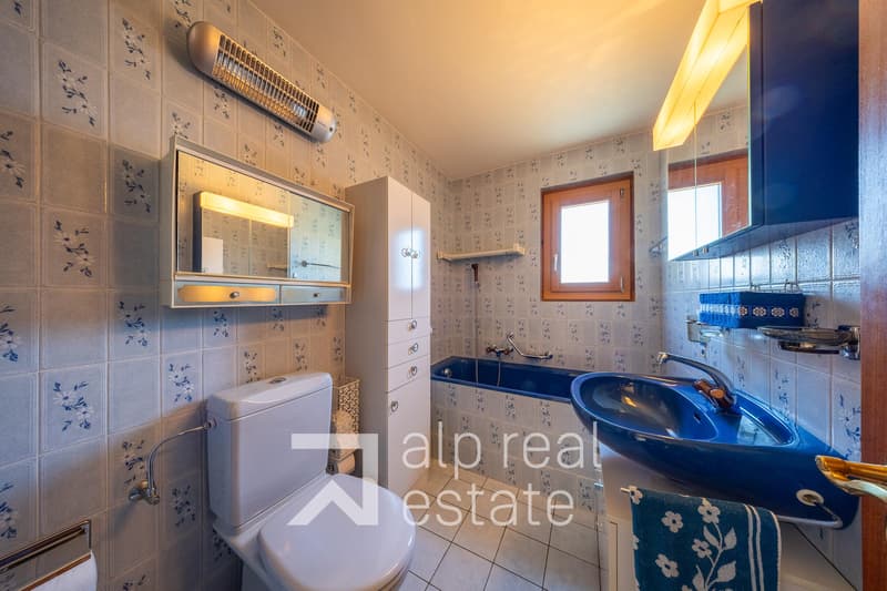 Spacieux appartement avec vue à couper le souffle (13)