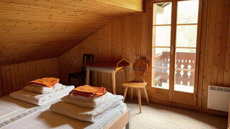 Grand chalet de 8 pièces, très ensoleillé (11)