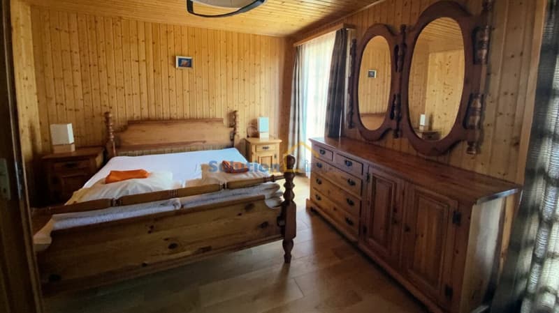 Grand chalet de 8 pièces, très ensoleillé (9)