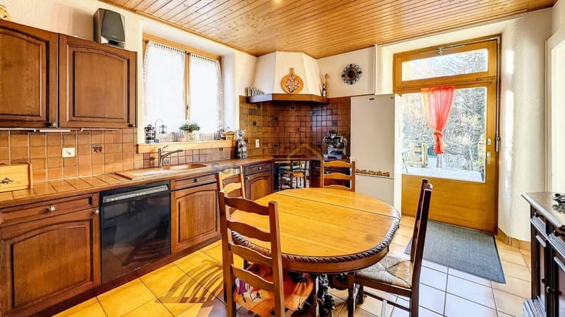 Magnifique vue, maison avec 2 logements (11)