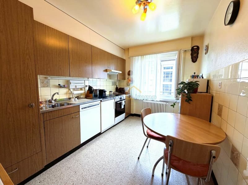 Bel appartement de 3,5 pièces, balcon, ascenseur (7)