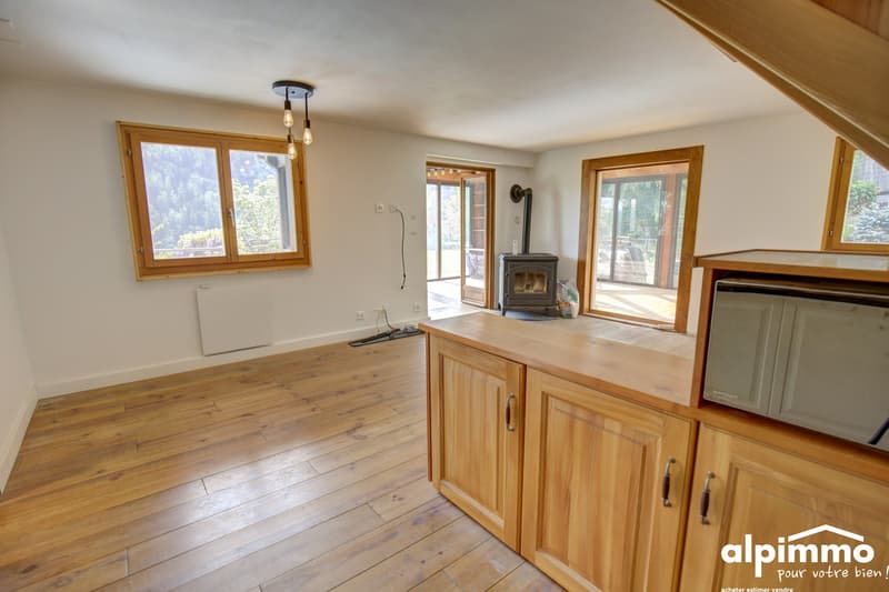 Magnifique chalet dans la nature avec jardin d'hiver ! (2)