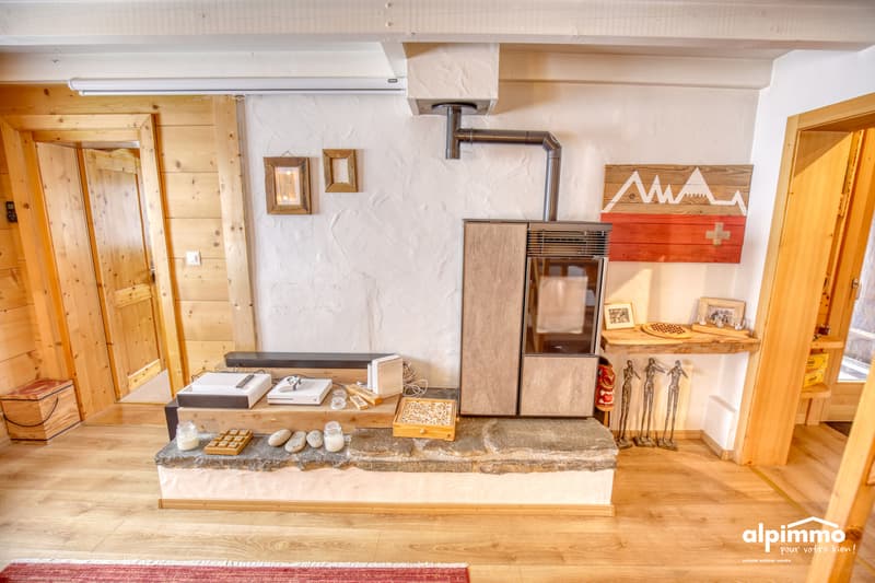 Chalet de caractère avec 2 annexes et un grand terrain à Haute-Nendaz! (2)