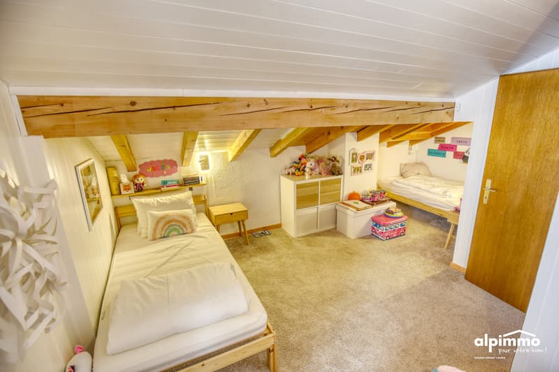 Chalet de caractère avec 2 annexes et un grand terrain à Haute-Nendaz! (4)