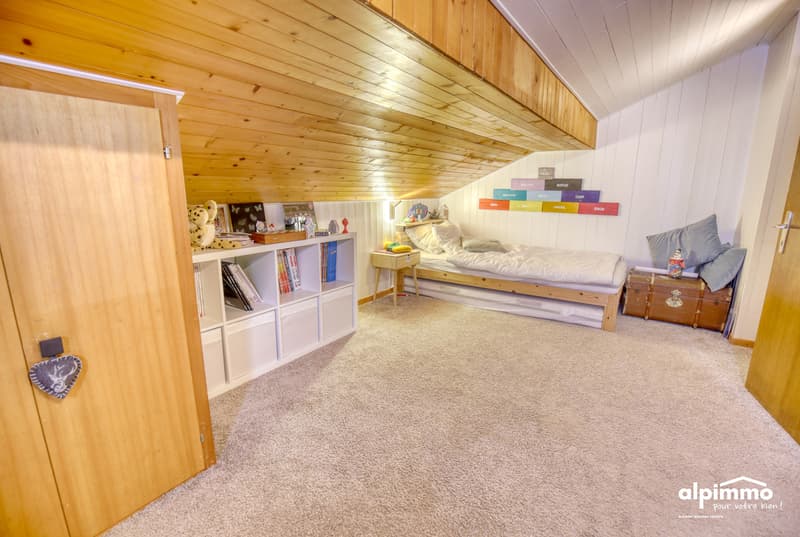 Chalet de caractère avec 2 annexes et un grand terrain à Haute-Nendaz! (5)