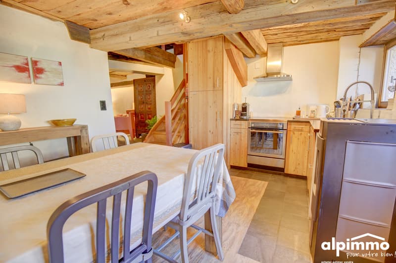 Au vieux village de Nendaz, maison jumelée avec un grand cachet ! (10)