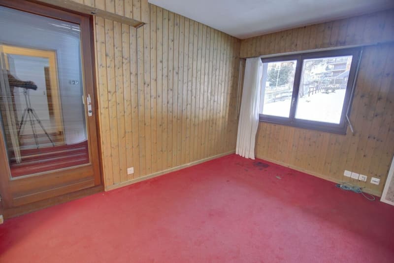 Appartement spacieux avec potentiel de rénovation à 100m des remontées (7)