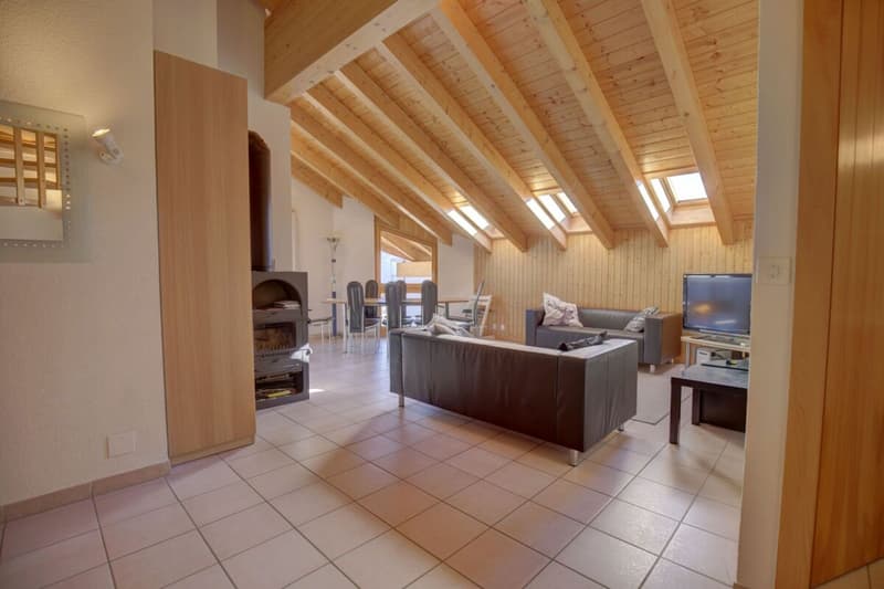 A bright duplex flat in the centre of Nendaz-Station! (10)