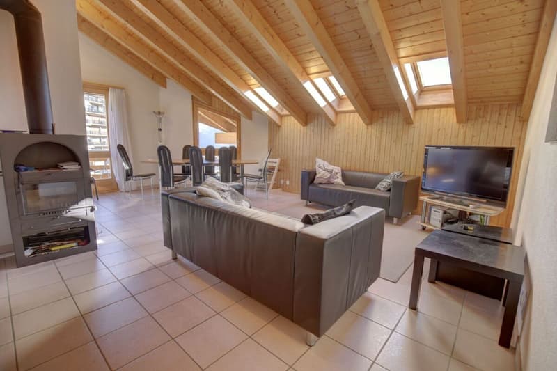 A bright duplex flat in the centre of Nendaz-Station! (1)
