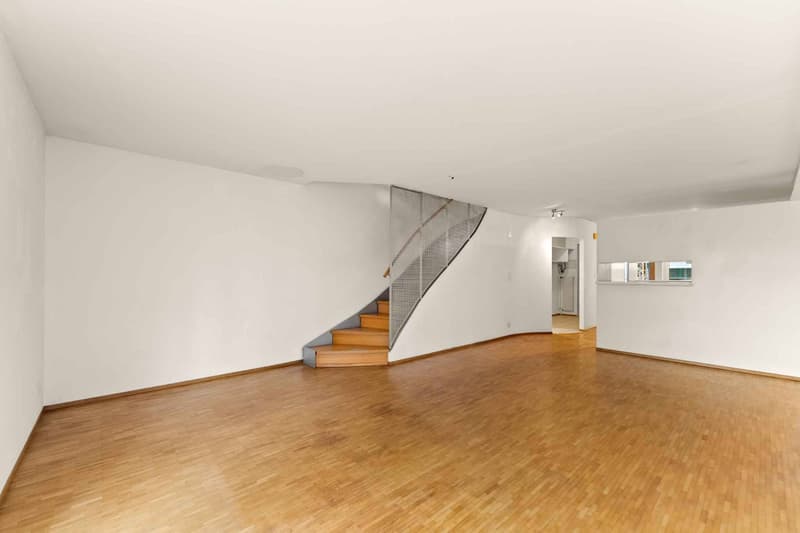 SPACIEUX 5.5 PIÈCES EN TRIPLEX AU CUR DE CHAVORNAY (2)