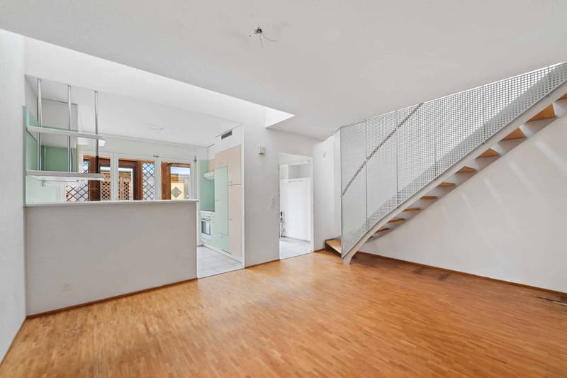 SPACIEUX 4.5 PIÈCES EN TRIPLEX AU CUR DE CHAVORNAY (2)