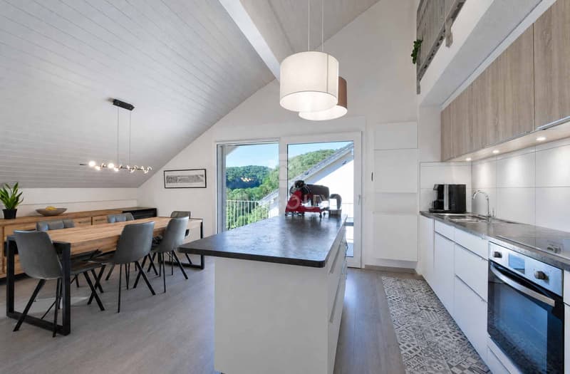 DUPLEX LUMINEUX DANS UN CADRE VERDOYANT (3)