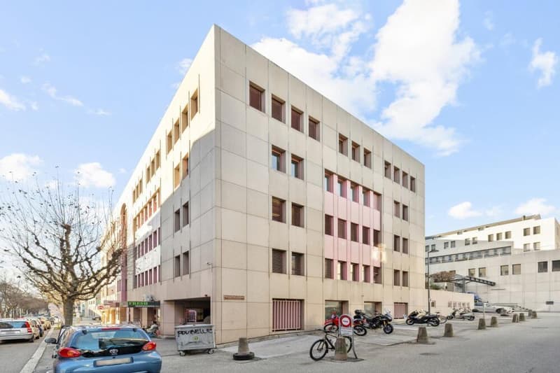 Surface de bureaux à louer pignon sur rue (4)