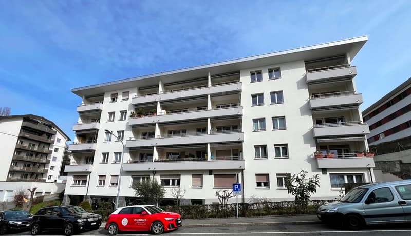 Place de parc intérieure avenue de Chantegrive 6-8 à 1004 Lausanne (1)