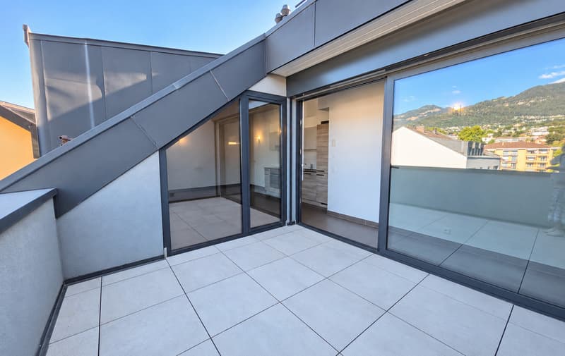 Appartement moderne de 2 pièces avec balcon (10)