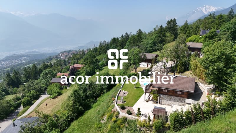 Propriété d'exception - Chalet avec parcelle attenante & potentiel! (2)