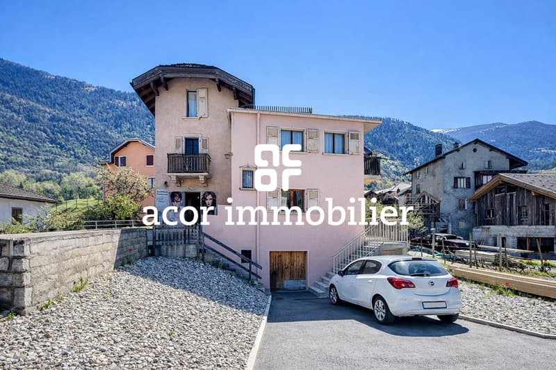 Chalais - Grande maison villageoise de 3 appartements (3)