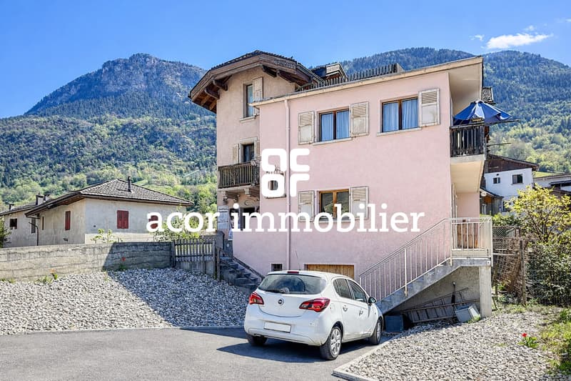 Chalais - Grande maison villageoise de 3 appartements (4)