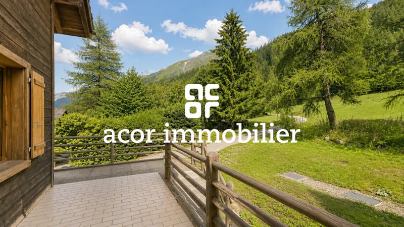 Chalet de caractère à réinventer dans un cadre alpin exceptionnel (7)