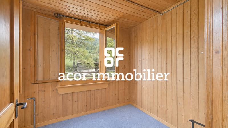 Chalet de caractère à réinventer dans un cadre alpin exceptionnel (3)