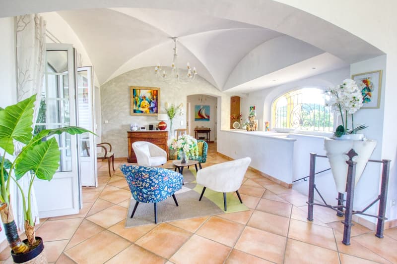 Opportunitée rare à Sainte-Maxime (4)
