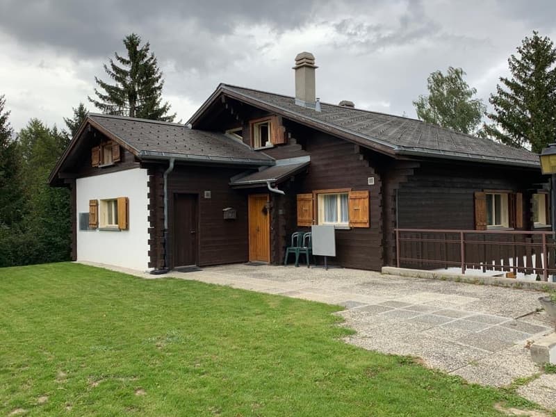 Petit appartement dans un chalet (2)