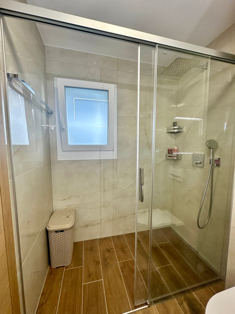 Splendide attique de 4,5 pièces neuf (8)