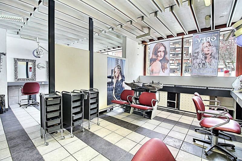 Local commercial (6)