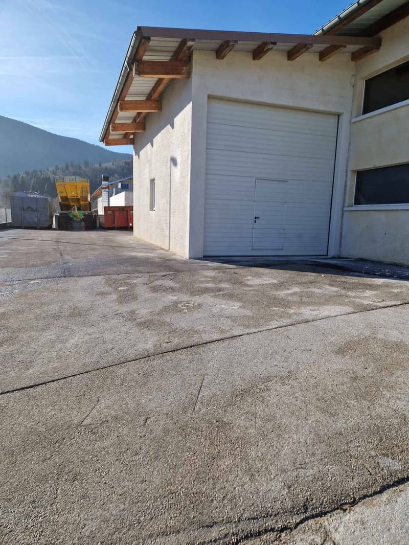 A louer Rue du Canal à Ste-Croix (1)